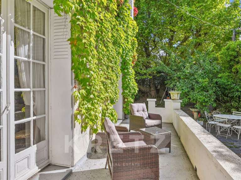 Maison Asnières-sur-Seine - 6 chambres - 234m²