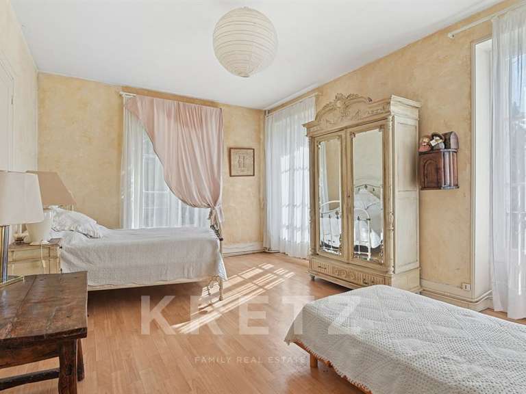 Maison Asnières-sur-Seine - 6 chambres - 234m²