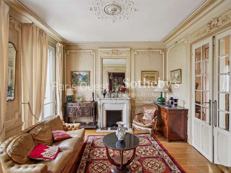 House Asnières-sur-Seine - 5 bedrooms - 325m²