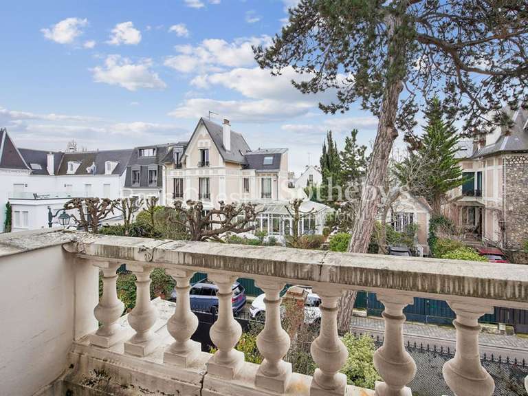 House Asnières-sur-Seine - 5 bedrooms - 325m²