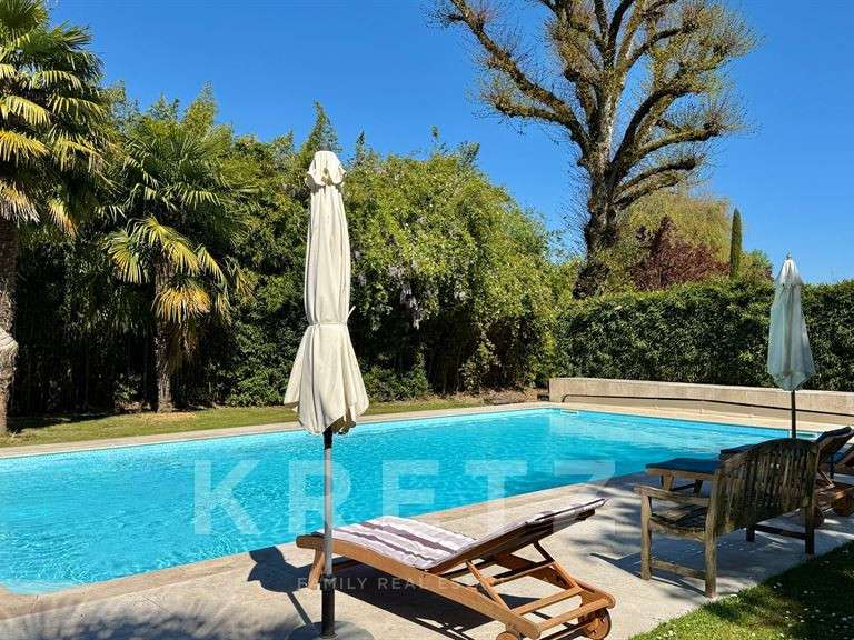 Maison Athée-sur-Cher - 4 chambres - 202m²