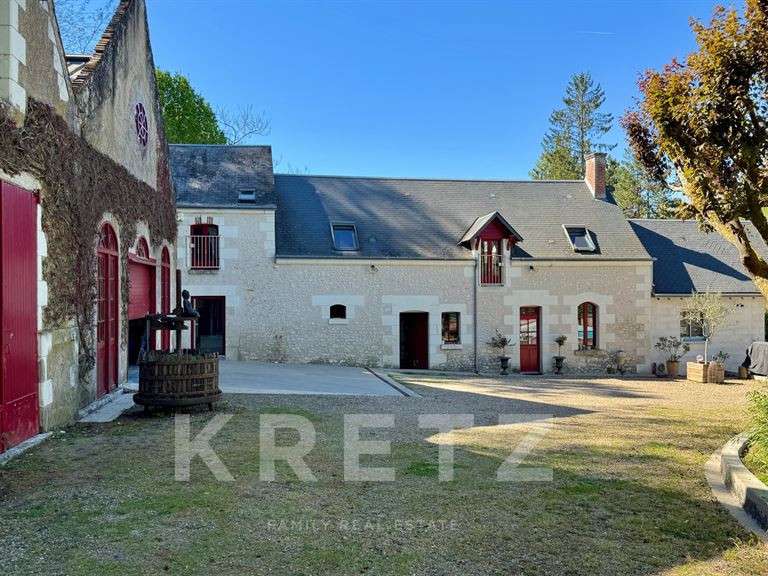 Maison Athée-sur-Cher - 4 chambres - 202m²