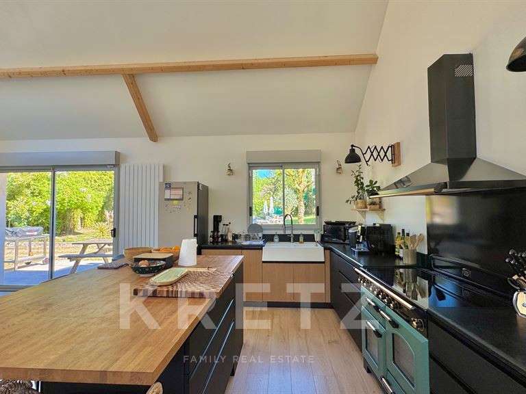 Maison Athée-sur-Cher - 4 chambres - 202m²