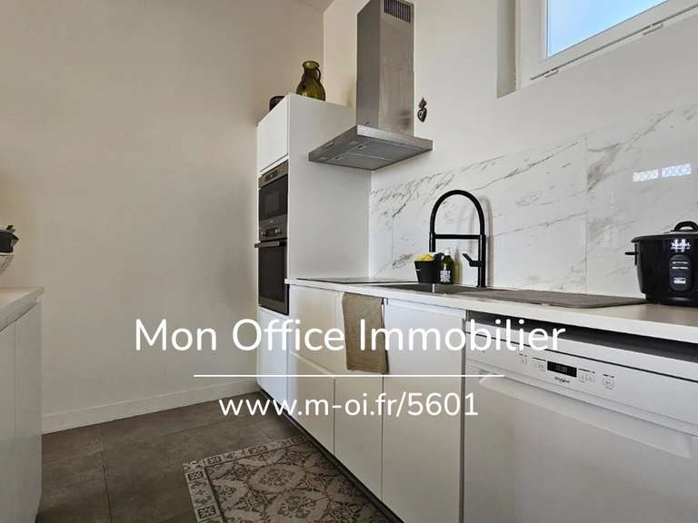 Apartment Aubagne - 3 bedrooms - 112m²