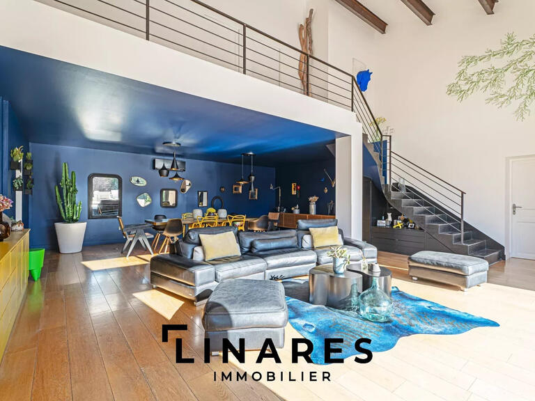 Maison Aubagne - 7 chambres - 265m²