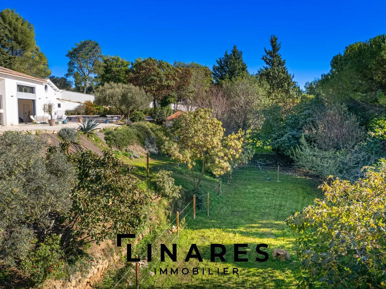 Maison Aubagne - 7 chambres - 265m²