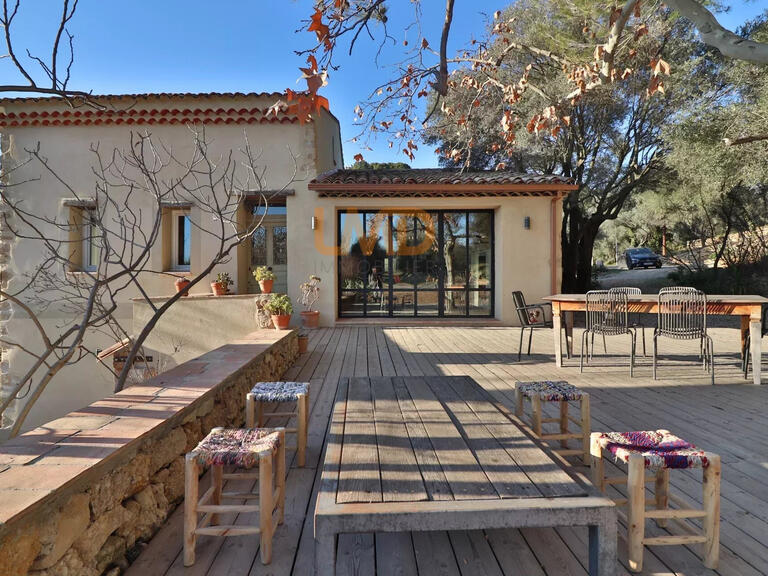 Maison Aubagne - 6 chambres - 320m²