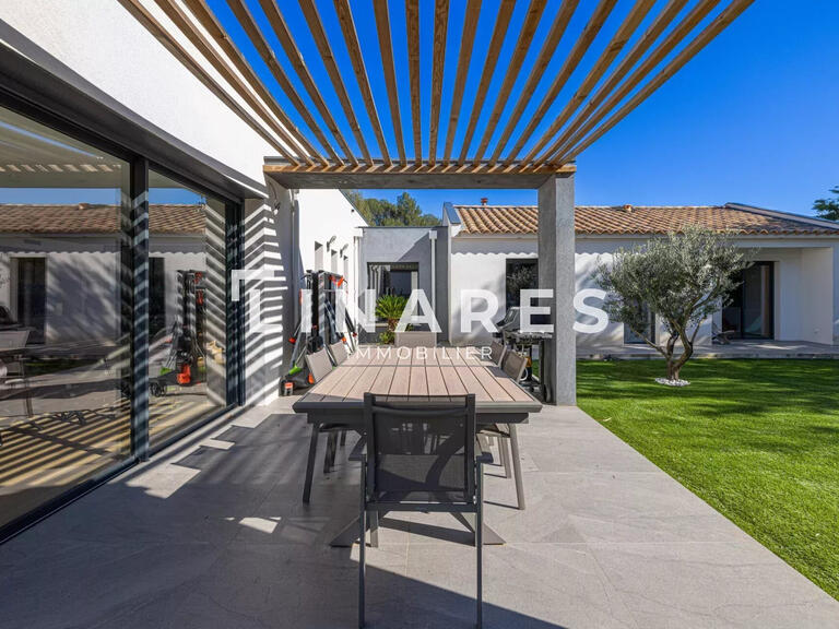 Maison Aubagne - 3 chambres - 147m²