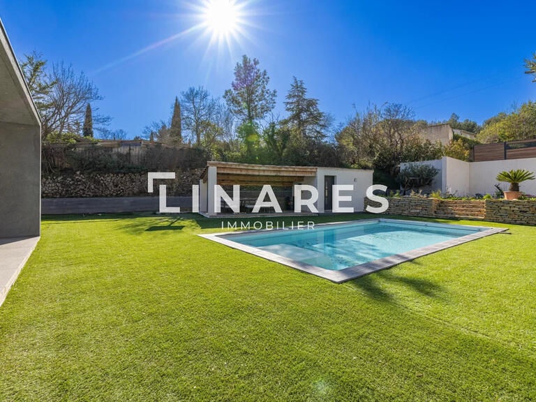 Maison Aubagne - 3 chambres - 147m²