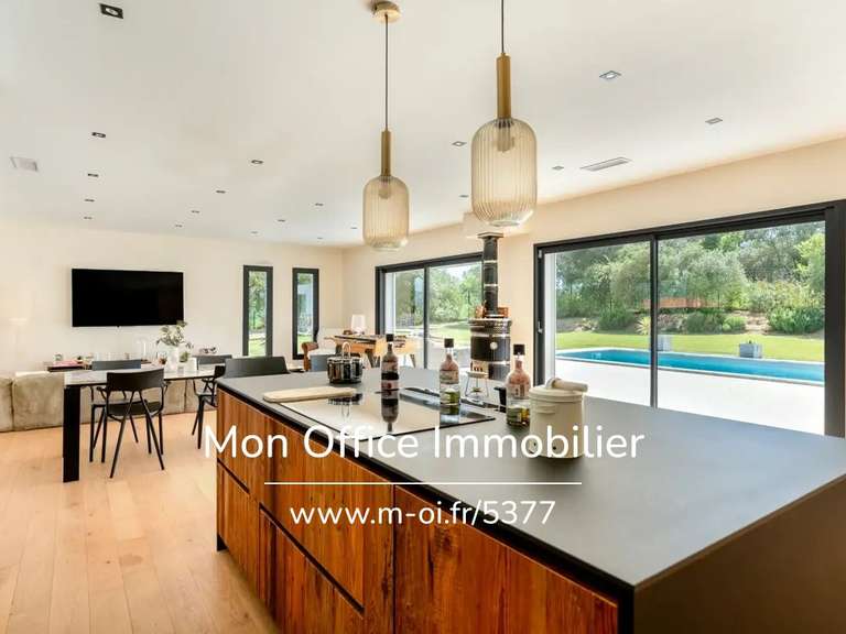 House Aubagne - 3 bedrooms - 160m²