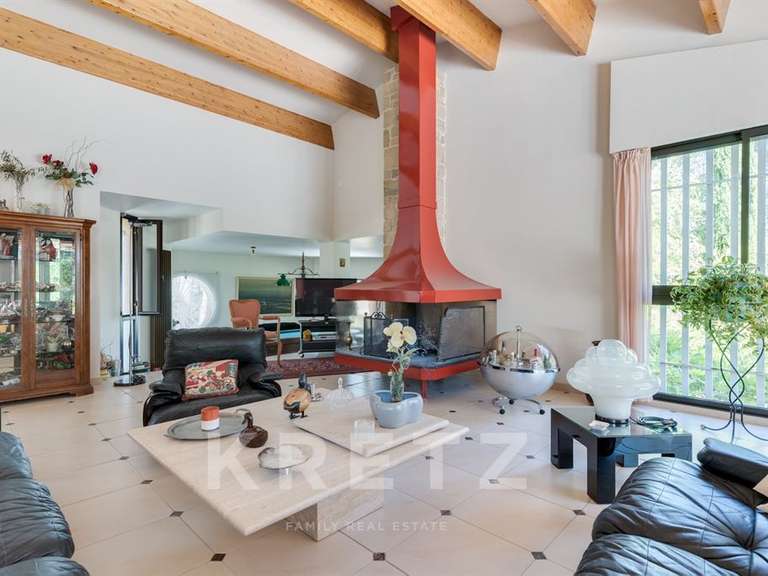 House Aubagne - 5 bedrooms - 300m²
