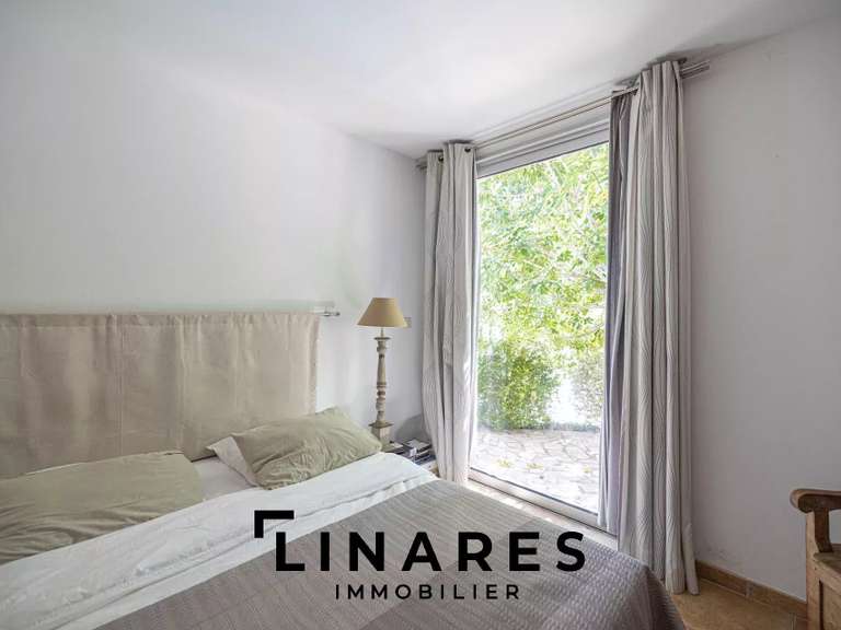 House Aubagne - 6 bedrooms - 340m²