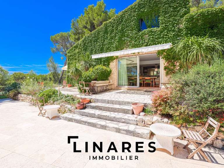 House Aubagne - 6 bedrooms - 340m²