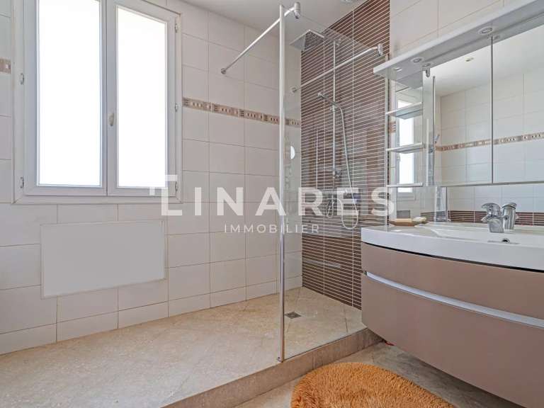 House Aubagne - 4 bedrooms - 170m²