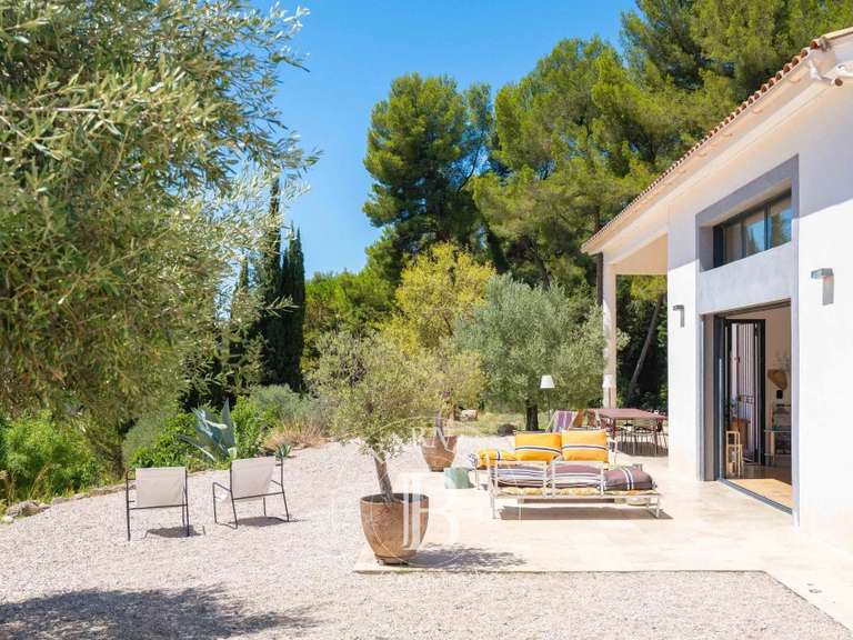 House Aubagne - 5 bedrooms - 305m²