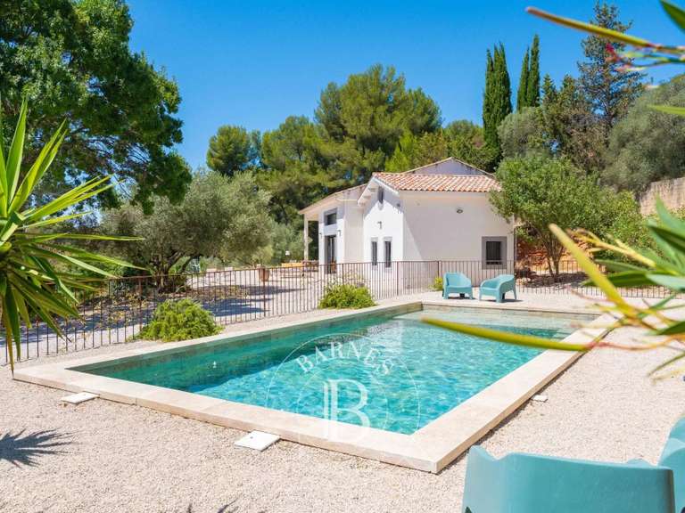 Maison Aubagne - 5 chambres - 305m²