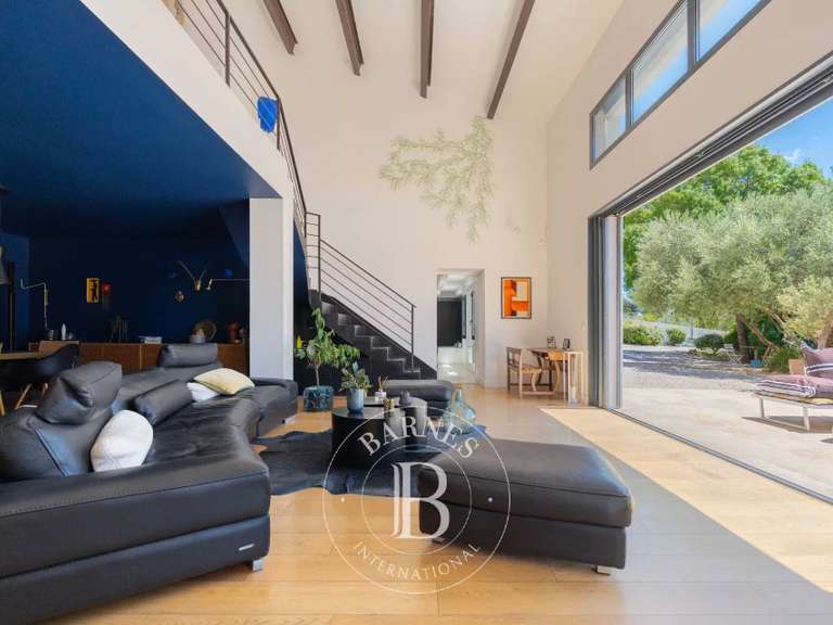 Maison Aubagne - 5 chambres - 305m²