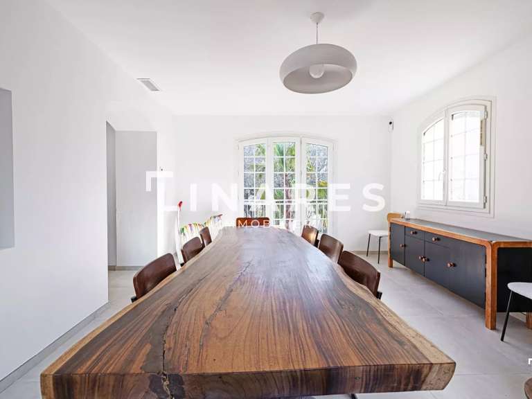 Maison Aubagne - 4 chambres - 166m²