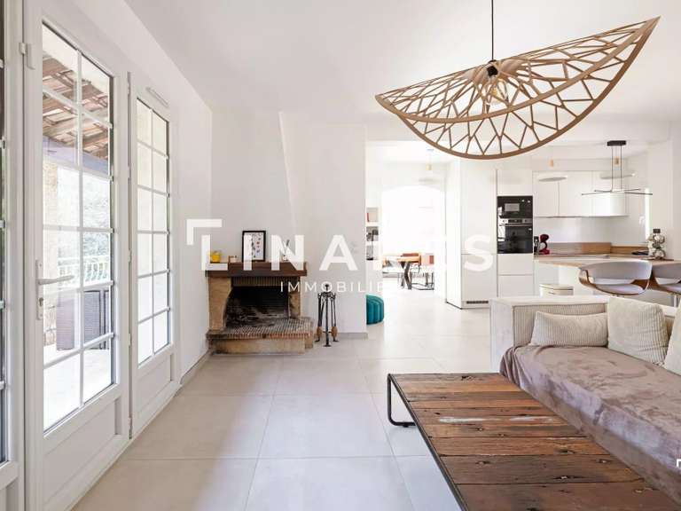 Maison Aubagne - 4 chambres - 166m²