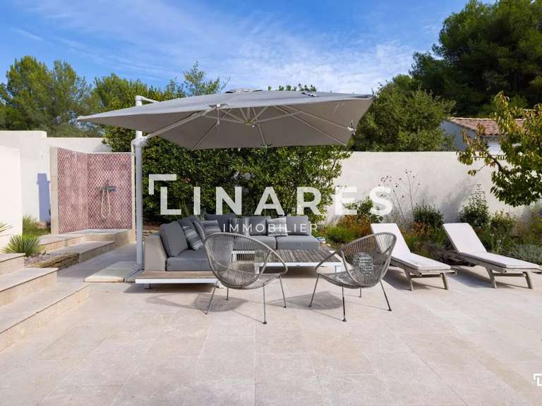 Maison Aubagne - 3 chambres - 127m²