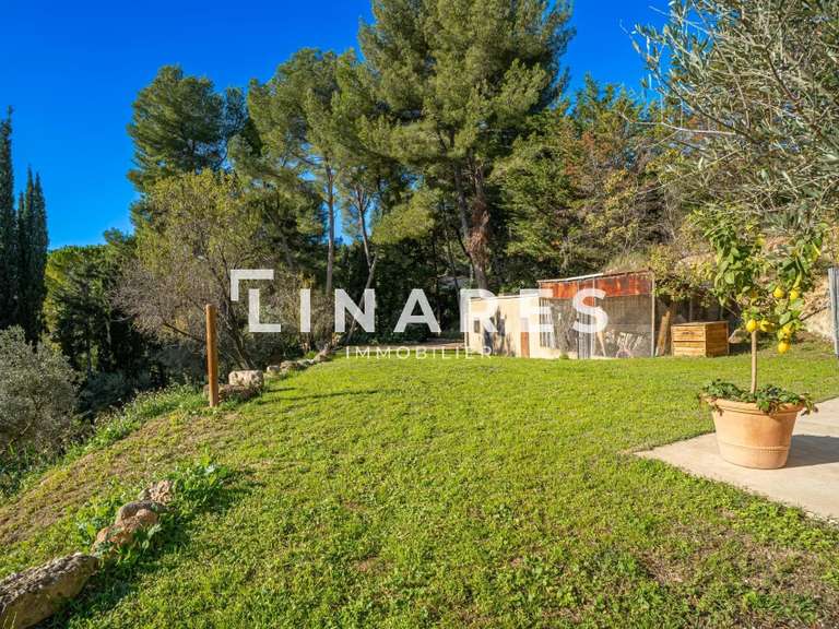 Maison Aubagne - 7 chambres - 305m²
