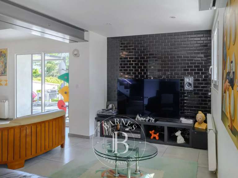 Maison Aubagne - 5 chambres - 185m²