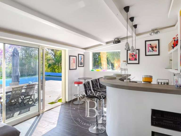 Maison Aubagne - 5 chambres - 185m²