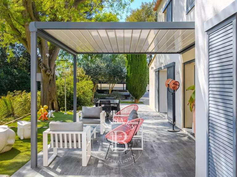 Maison Aubagne - 5 chambres - 185m²