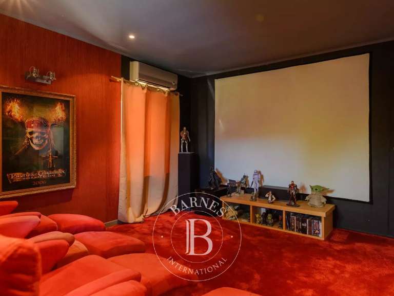 Maison Aubagne - 5 chambres - 185m²