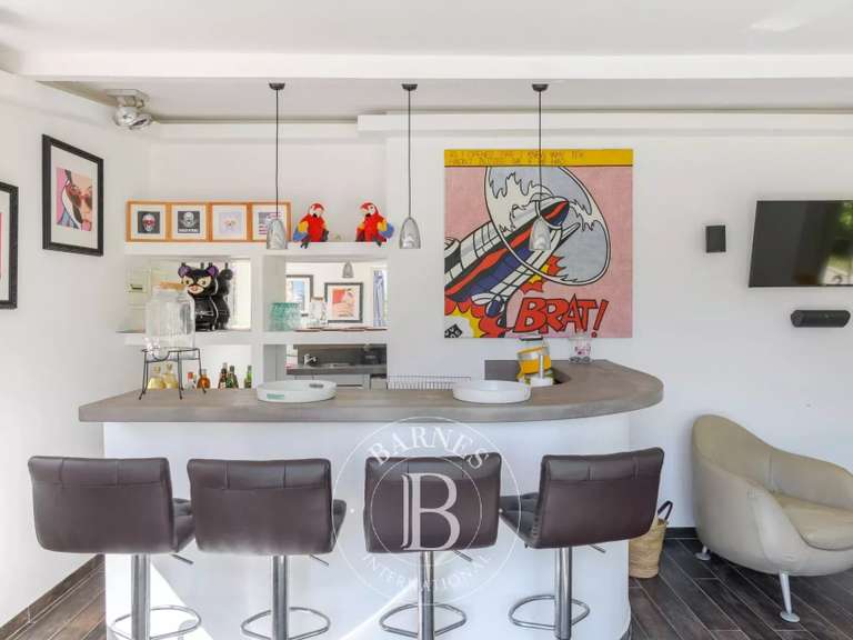 Maison Aubagne - 5 chambres - 185m²