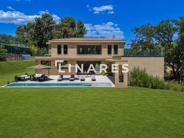 House Aubagne - 3 bedrooms - 240m²