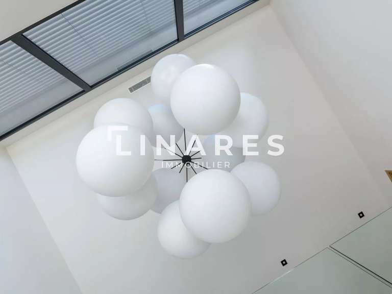 Maison Aubagne - 3 chambres - 240m²