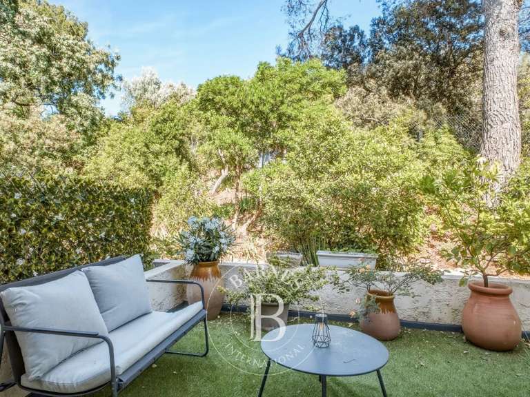 Maison Aubagne - 4 chambres - 230m²