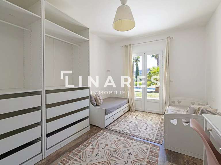 House Aubagne - 4 bedrooms - 250m²