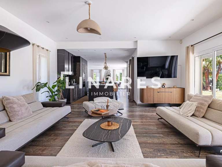 House Aubagne - 4 bedrooms - 250m²
