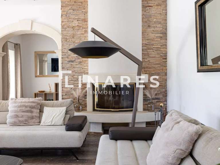 House Aubagne - 4 bedrooms - 250m²