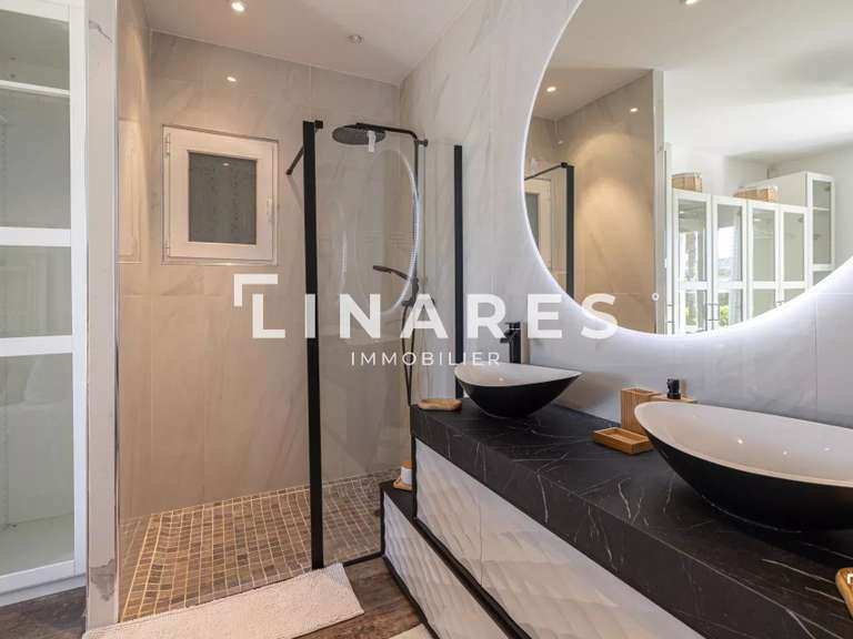 House Aubagne - 4 bedrooms - 250m²