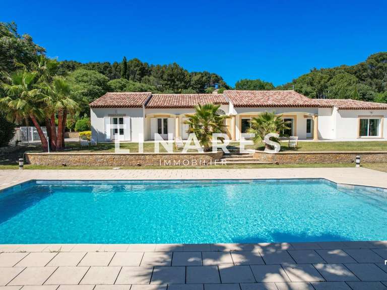 House Aubagne - 4 bedrooms - 250m²