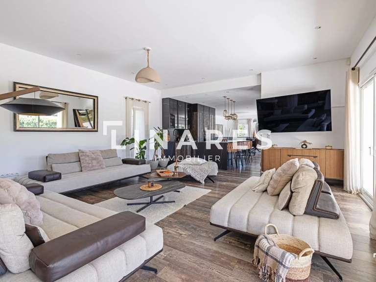 House Aubagne - 4 bedrooms - 250m²