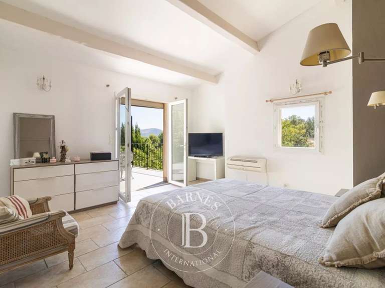 Maison Aubagne - 4 chambres - 338m²