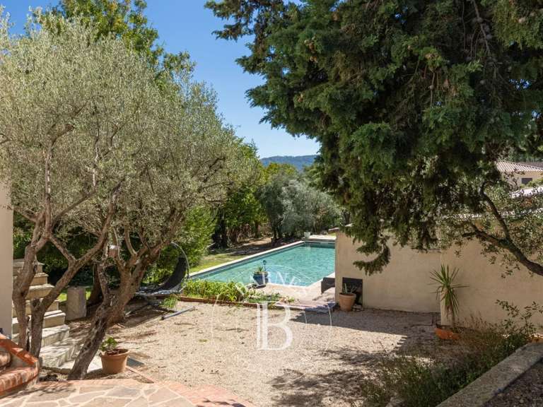 Maison Aubagne - 4 chambres - 338m²