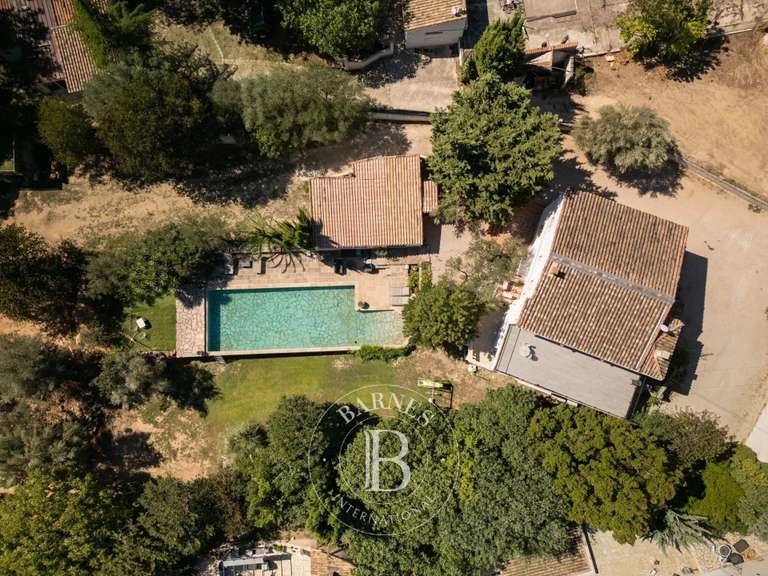 Maison Aubagne - 4 chambres - 338m²