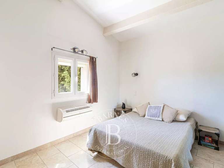 Maison Aubagne - 4 chambres - 338m²