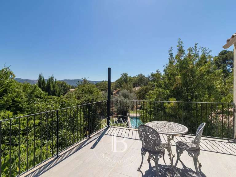 Maison Aubagne - 4 chambres - 338m²