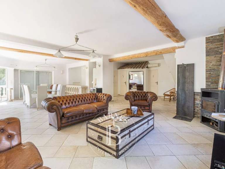 Maison Aubagne - 4 chambres - 338m²