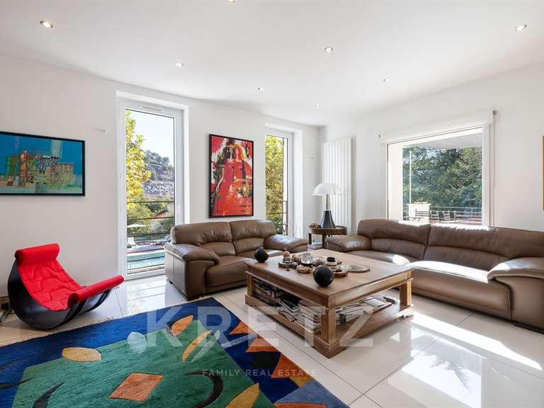 Maison Aubagne - 8 chambres - 360m²