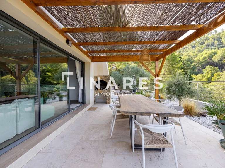 Maison Aubagne - 4 chambres - 232m²