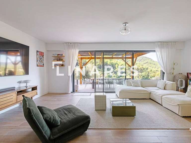 Maison Aubagne - 4 chambres - 232m²