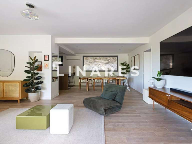 Maison Aubagne - 4 chambres - 232m²