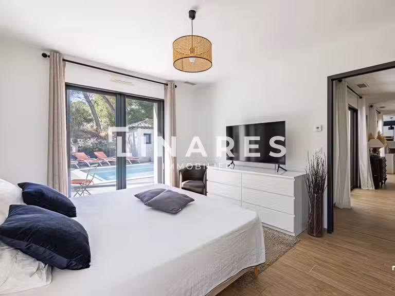 Maison Aubagne - 3 chambres - 147m²